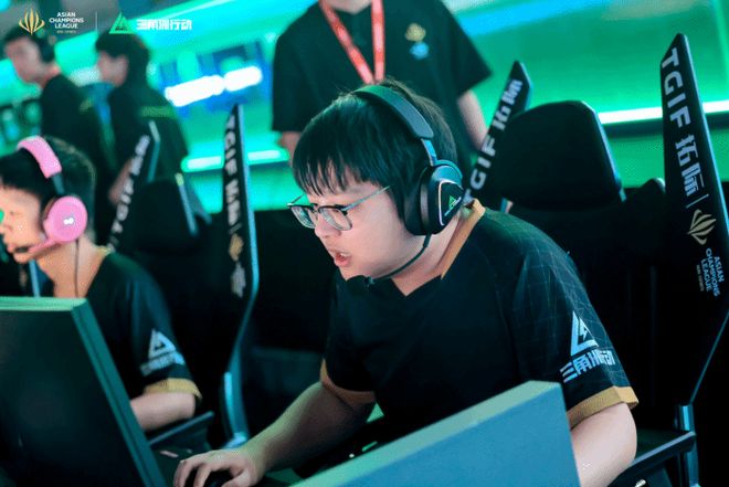 方面提升综 方面提升综